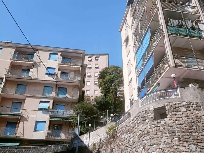 Appartamento bilocale in vendita in Via Aurelio Robino, Marassi, Genova