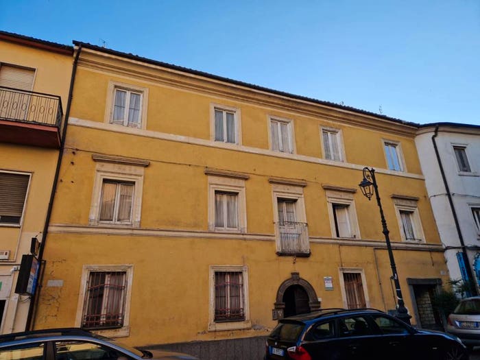 Appartamento con 6 locali in vendita in Via Magenta, Centro, Ceccano