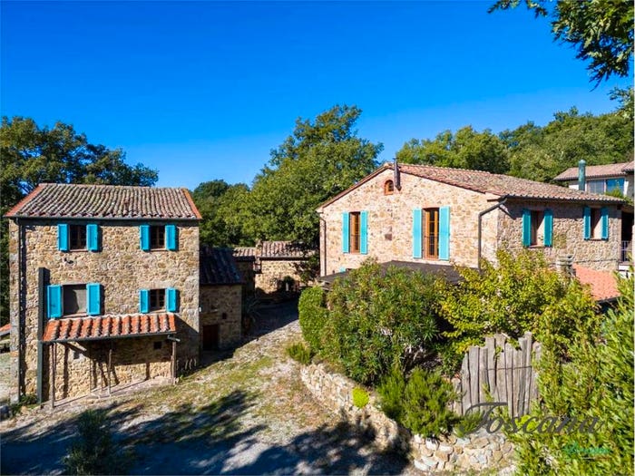 Casa con 6 locali in vendita in podere casino snc, Montieri