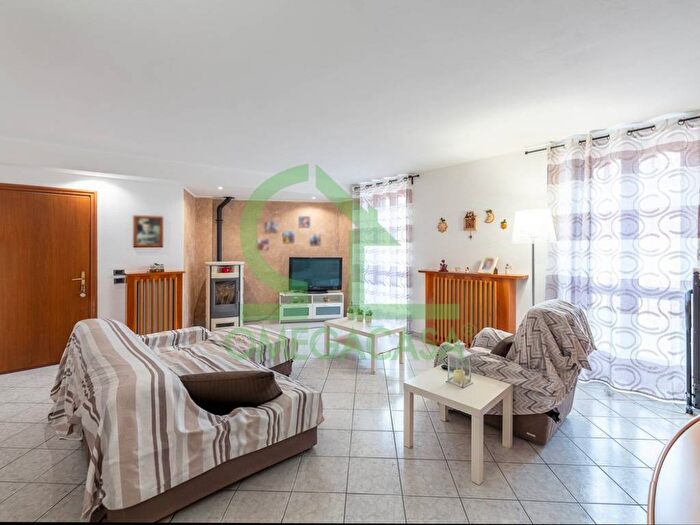 Casa quadrilocale in vendita in Via Giuseppe Mazzini, Centro, Castiglione d'Adda