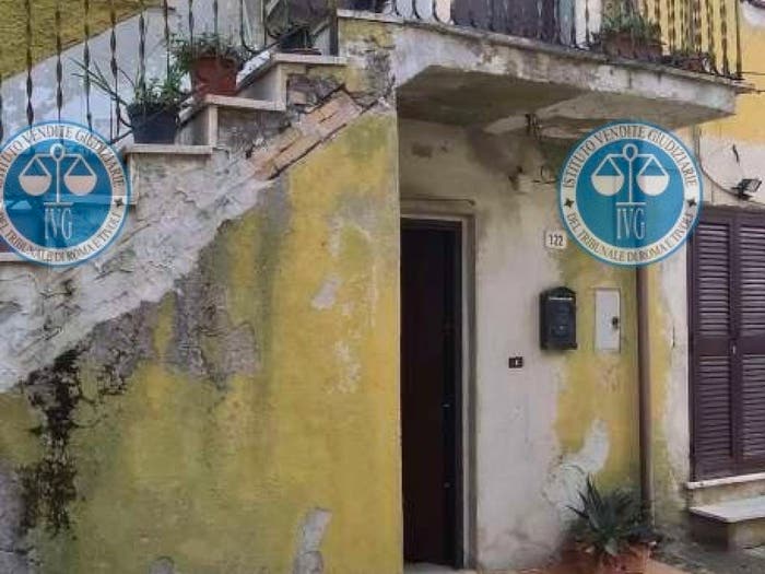 Appartamento trilocale in vendita in Via Moriconense, Centro, Montelibretti
