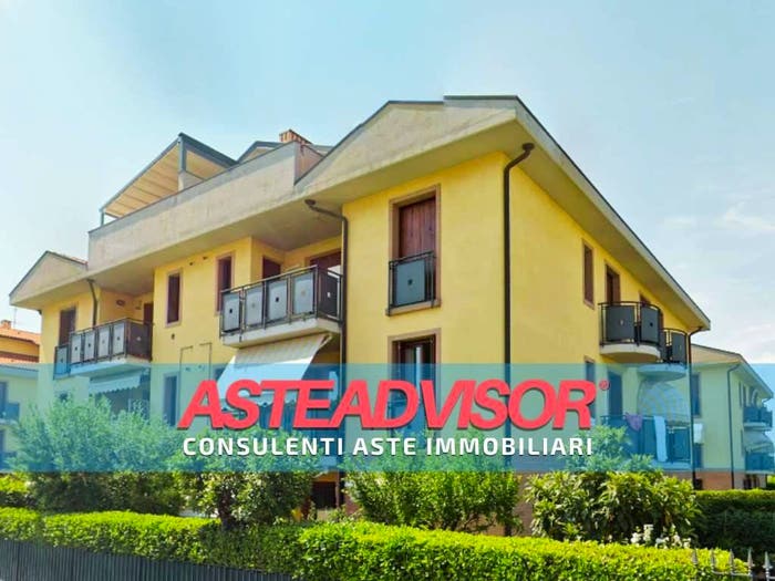 Appartamento con 5 locali in vendita in Via Giovanni Boccaccio, Azzano San Paolo