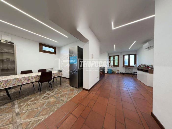 Casa quadrilocale in vendita in Via Vincenzo Bellini, Centro, Montegrotto Terme