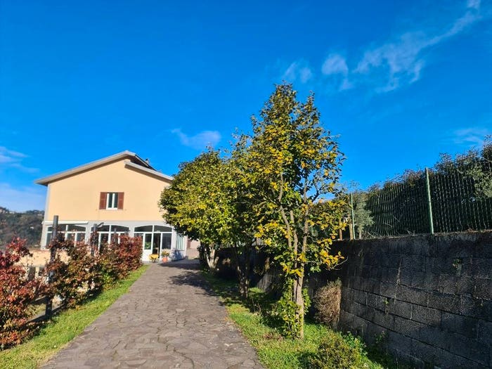 Casa con 6 locali in vendita in Località Canevolivo, Canevolivo, Beverino