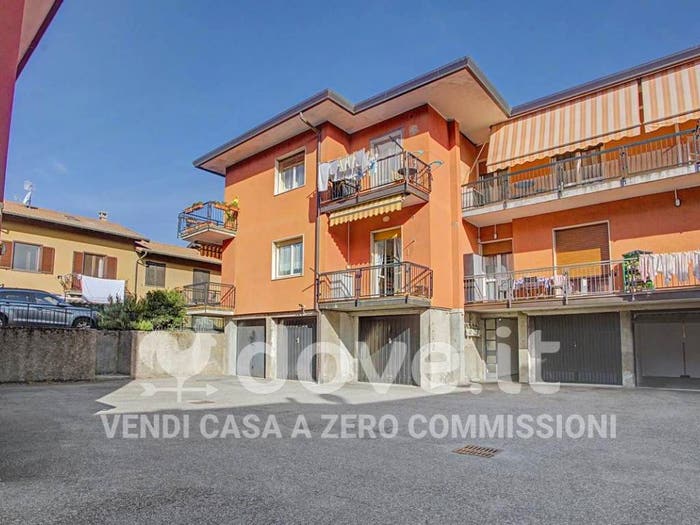 Appartamento trilocale in vendita in Via Valcuvia, Centro, Cittiglio
