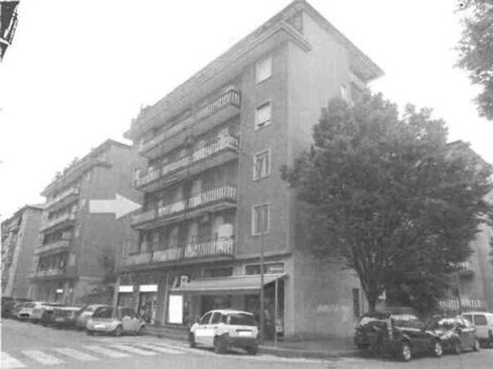 Appartamento trilocale in vendita in Via Finlandia, Centro, Cologno Monzese