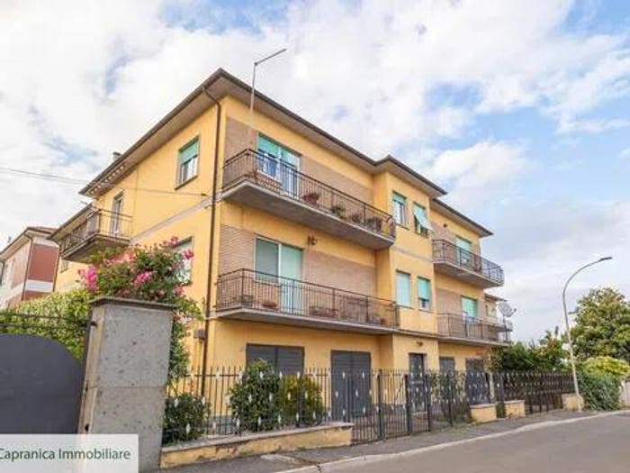Appartamento con 5 locali in vendita in Via Benvenuto Cellini No Number, Bassano Romano