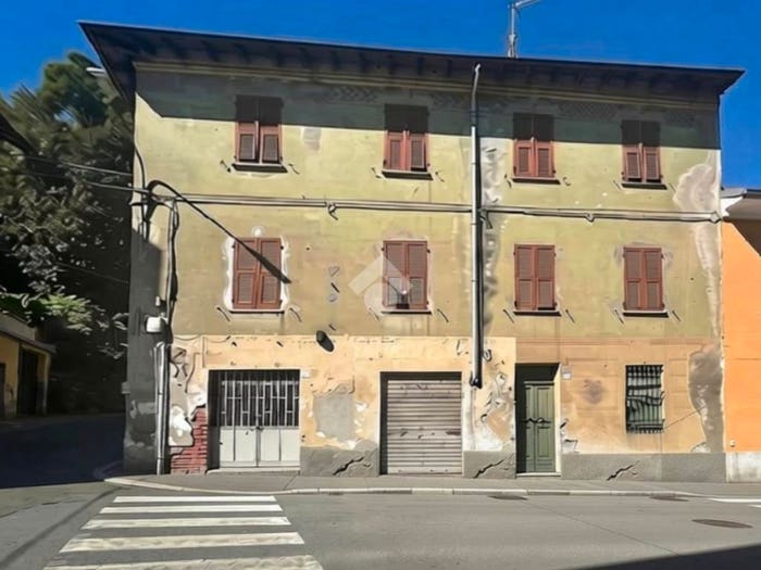 Casa con 6 locali in vendita in Via Antica di Genova, Novi Ligure