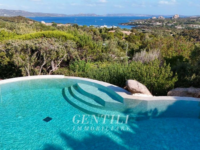 Casa con 6 locali in vendita in Vaddi Jatta, Baja Sardinia, Arzachena