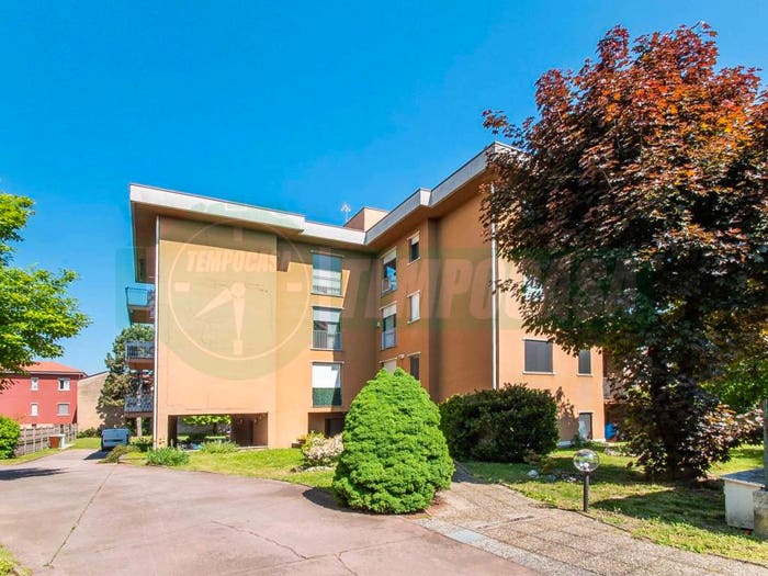 Appartamento trilocale in vendita in Via per Cerro, Uboldo