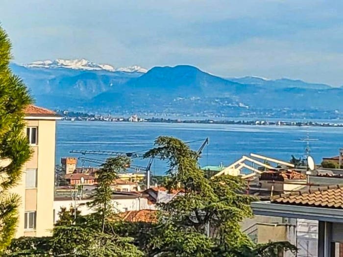 Appartamento con 5 locali in vendita in via Cavour, Desenzano Centro, Desenzano del Garda