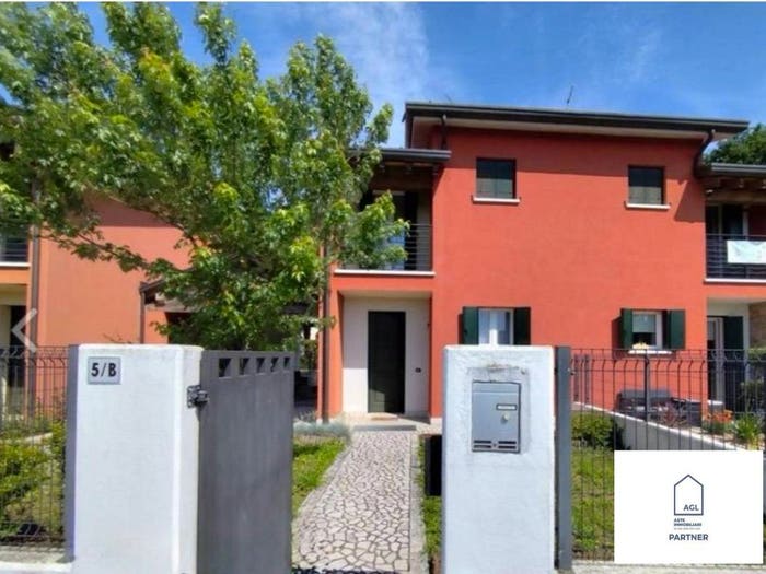 Casa trilocale in vendita in Via Fontanelle, Ramon, Loria