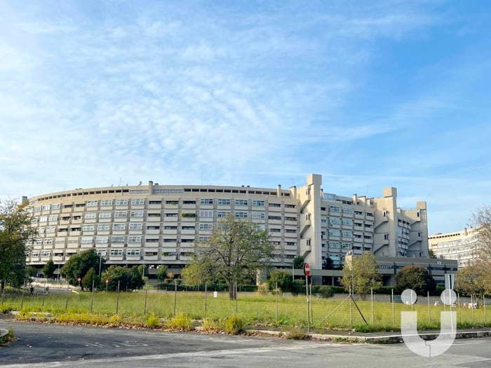 Appartamento quadrilocale in vendita in Via Paolo Barison, Tintoretto, Roma