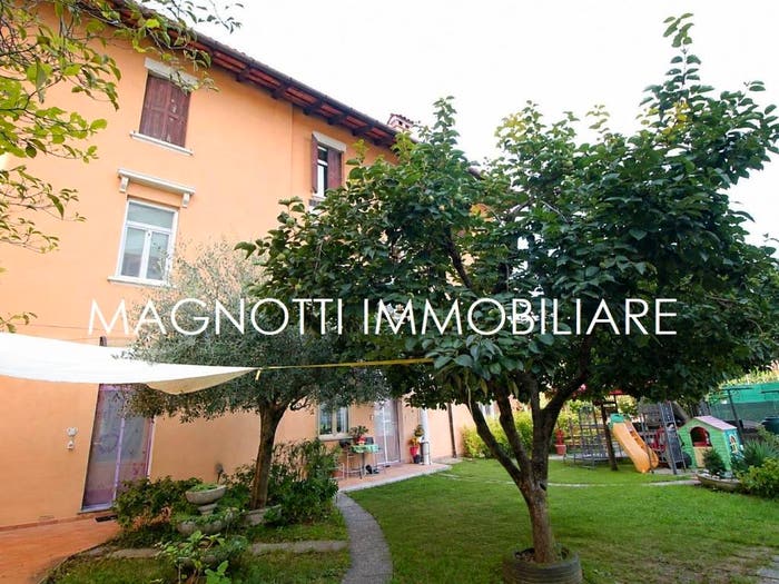 Appartamento con 6 locali in vendita in Via Gorizia, Centro, Pasian di Prato