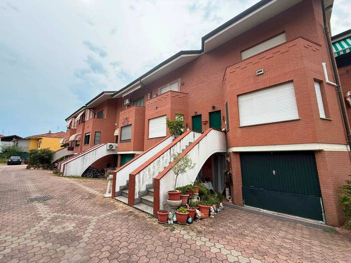 Casa con 6 locali in vendita in Via Michele Buniva, Centro, None