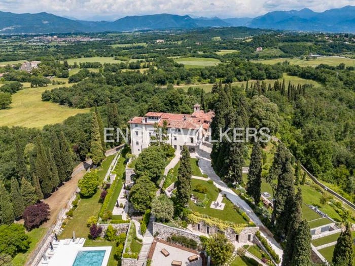 Appartamento con 5 locali in vendita in Via Cappuccini, Lonato del Garda