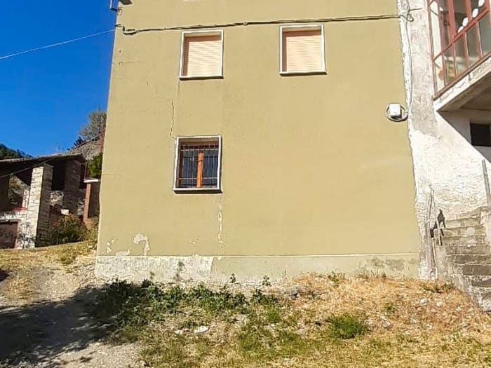 Casa trilocale in vendita in Romagnese