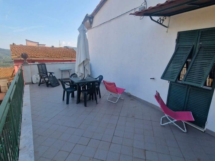 Appartamento quadrilocale in vendita in Via quattro novembre, Castello, Carro