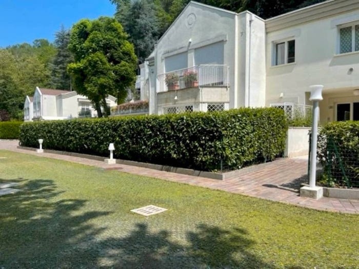 Appartamento quadrilocale in vendita in via di Roncrio, Colli San Mamolo, Bologna