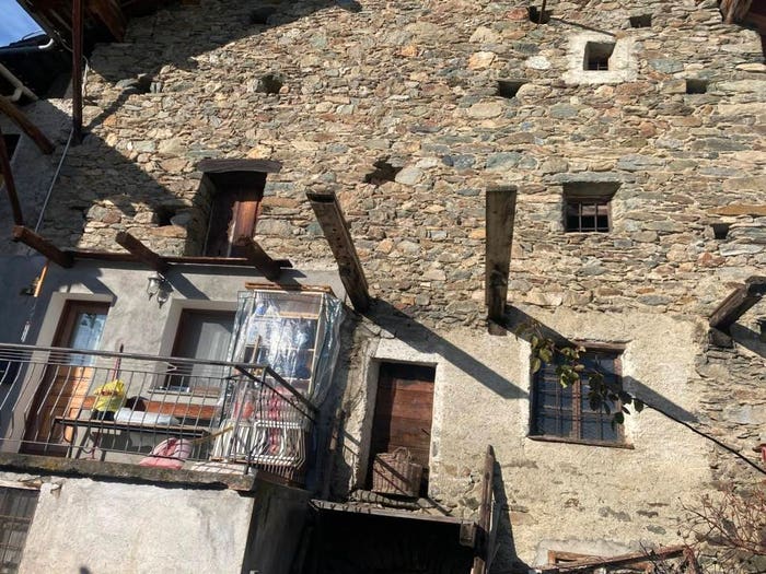 Case in Vendita e in Affitto - 3