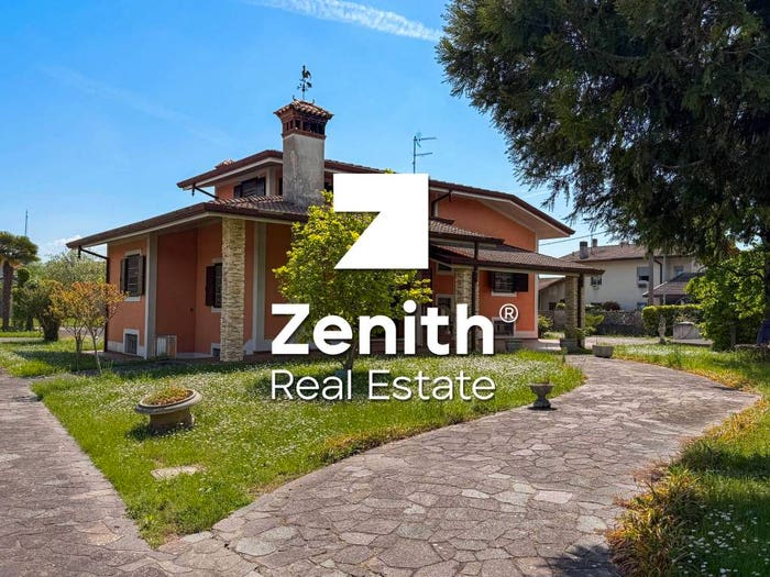 Casa con 6 locali in vendita in Via Giacomo Puccini, Centro, Sagrado