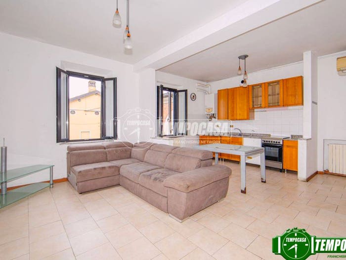 Appartamento trilocale in vendita in Via Desiderio Bosio, Centro, Pinarolo Po