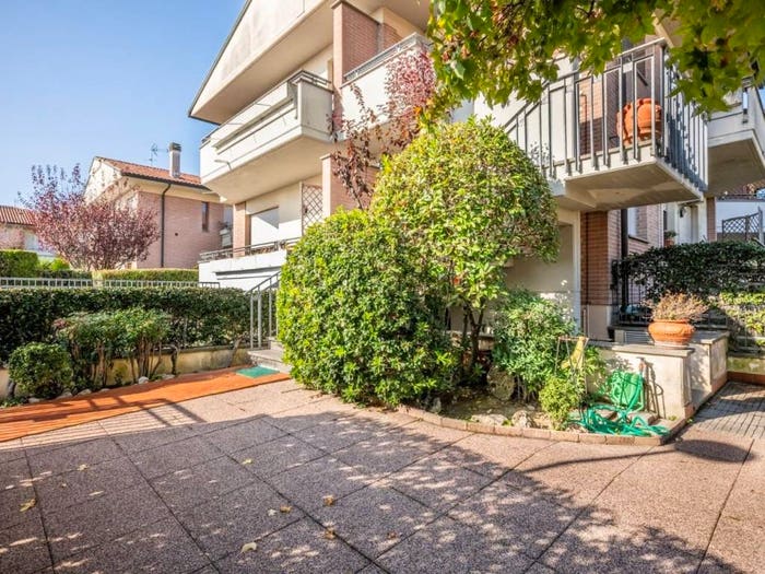 Appartamento con 5 locali in vendita in Via Vittorio Bachelet, Villaggi Bellaria, Pontedera