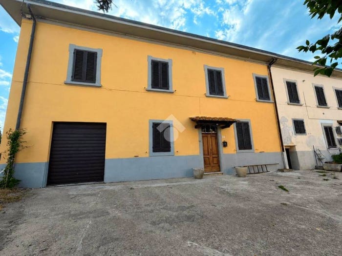 Casa con 5 locali in vendita in Via del Pinaccio, Levanella, Montevarchi