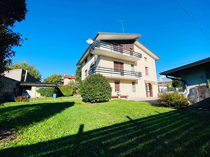 Casa con 6 locali in vendita in Via Pisino, Via Cividale, Udine