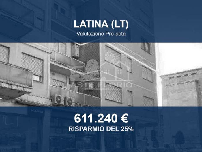 Appartamento con 6 locali in vendita in Corso della Repubblica, Centro Centro Storico Nicolosi, Latina