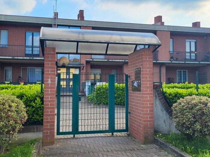 Appartamento quadrilocale in vendita in Via Filippo Aloi, Centro, Montà