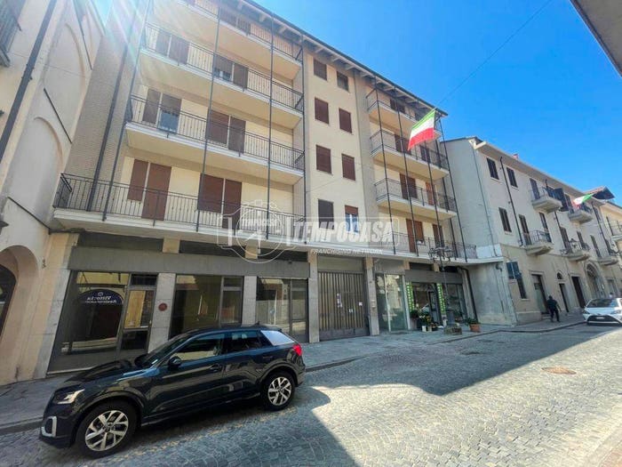 Appartamento bilocale in vendita in Via Educ, Centro, Castellamonte