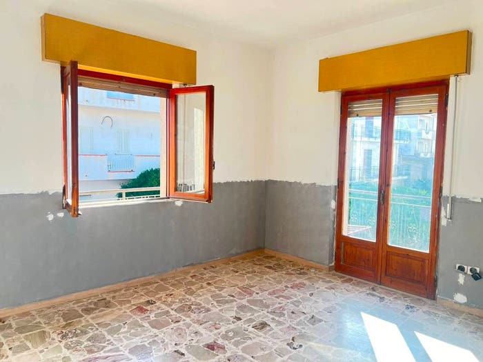 Appartamento trilocale in vendita in Via Marina, Melito di Porto Salvo