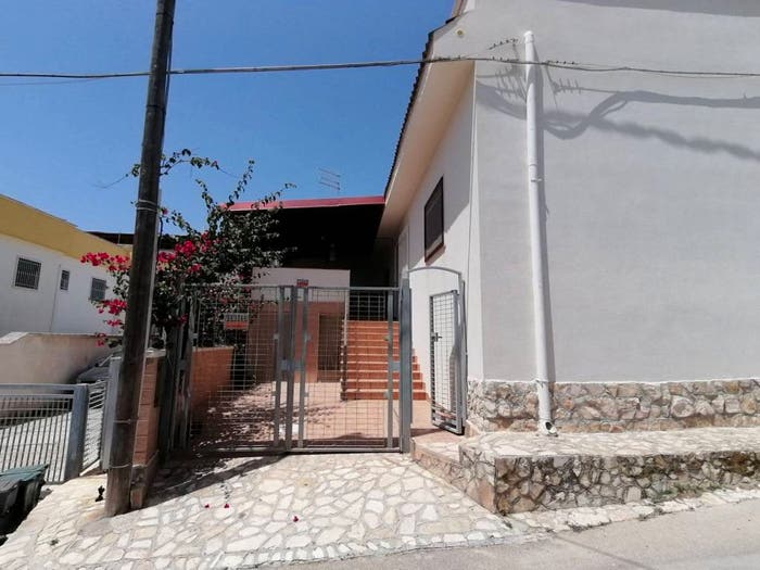Casa bilocale in vendita in Via dei Giacinti, San Pietro in Bevagna, Manduria