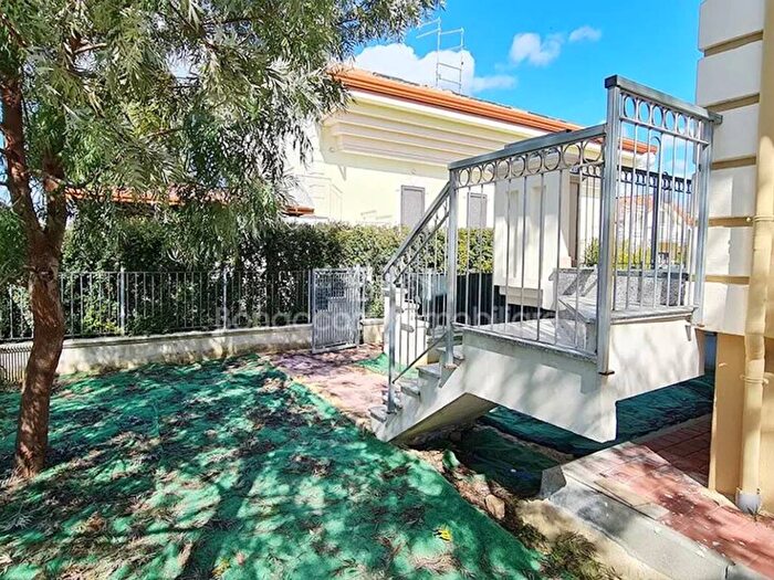 Casa trilocale in vendita in Contrada Polopoli, CoriglianoRossano
