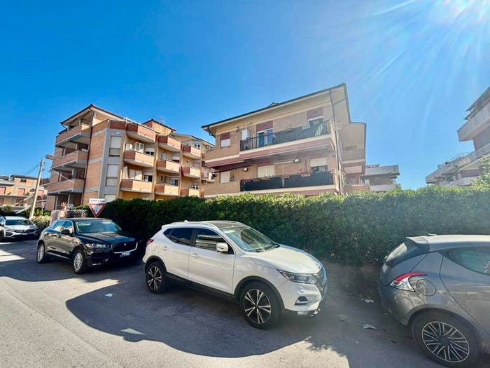 Appartamento trilocale in vendita in Via Bologna, Marina di Ardea, Ardea