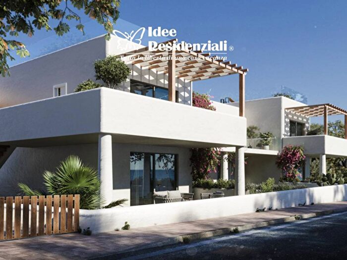 Casa con 5 locali in vendita in Via delle Bougainvillee, Golfo Aranci