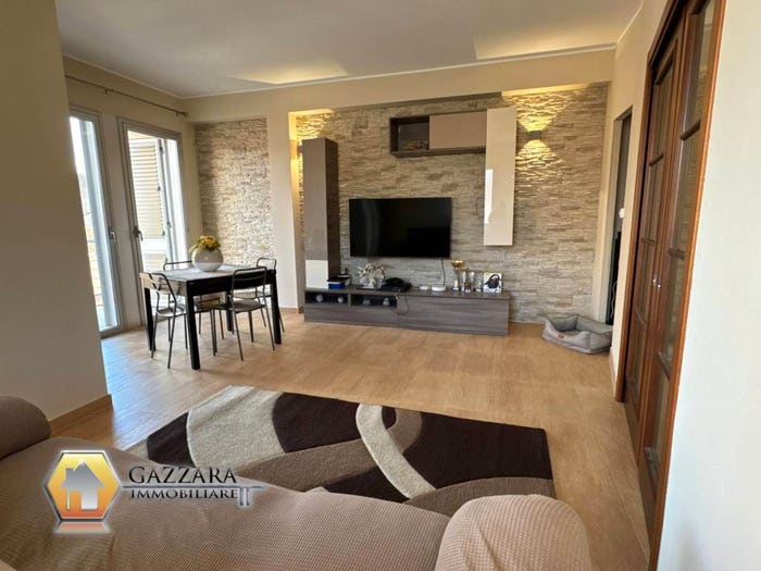 Casa con 6 locali in vendita in Via Garibaldi, Canicattini Bagni