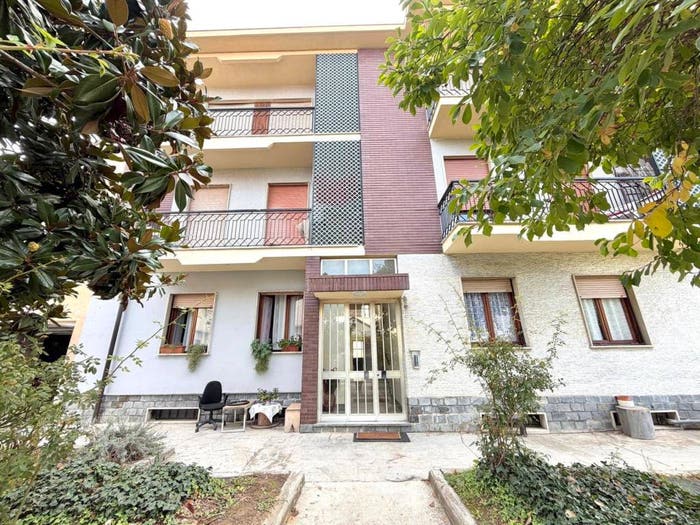 Casa con 6 locali in vendita in Corso Acqui, Cristo, Alessandria