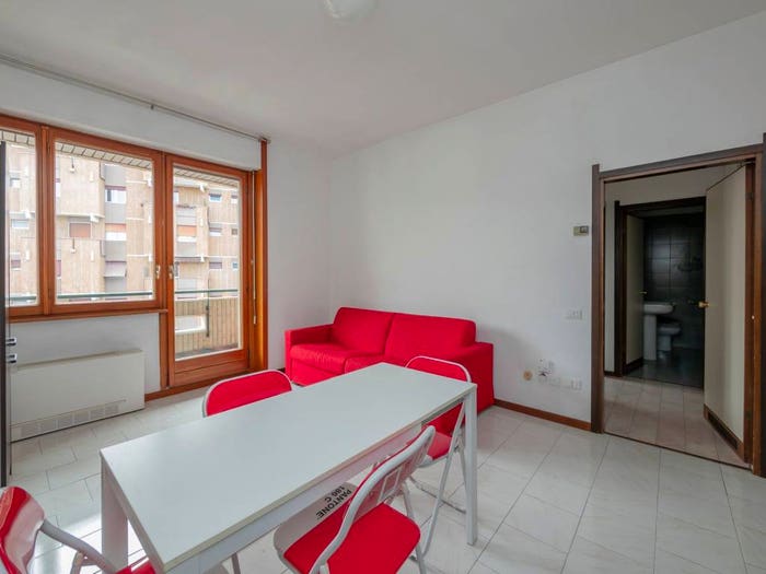 Appartamento bilocale in affitto in Via Antonio Tolomeo Trivulzio, De Angeli, Milano