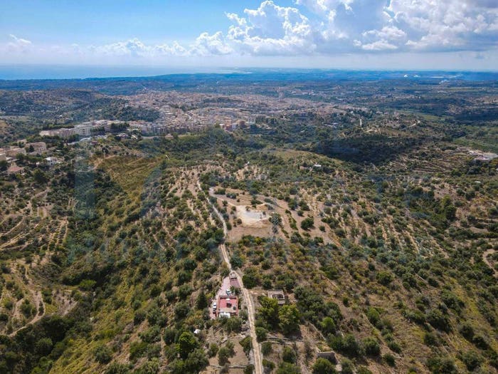 Casa con 6 locali in vendita in Via Tommaso Fazello, Centro, Noto