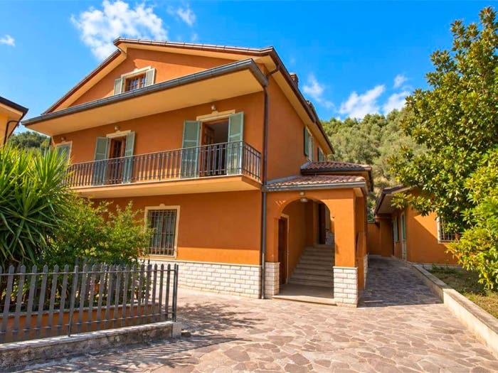 Casa con 6 locali in vendita in VIA COLLE MAUSOLEO, Colle Campano Scrima, Boville Ernica