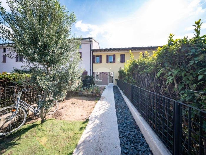 Appartamento trilocale in vendita in VIA LEOPOLDO PILLA, Angeli, Mantova