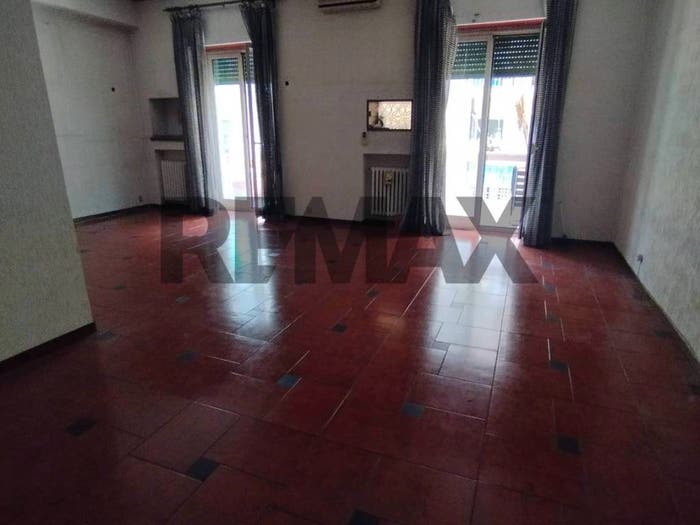 Appartamento con 6 locali in vendita in Via Dottor Consoli, Villa Bellini Santa Maria di Gesù, Catania