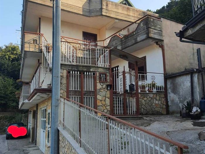 Appartamento trilocale in vendita in Via Borgo, Centro, Monteforte Irpino