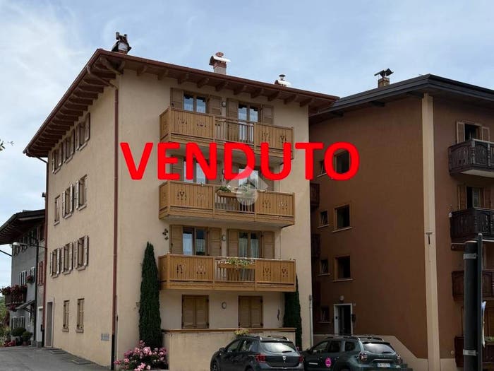 Appartamento trilocale in vendita in Via Casanova, Andalo