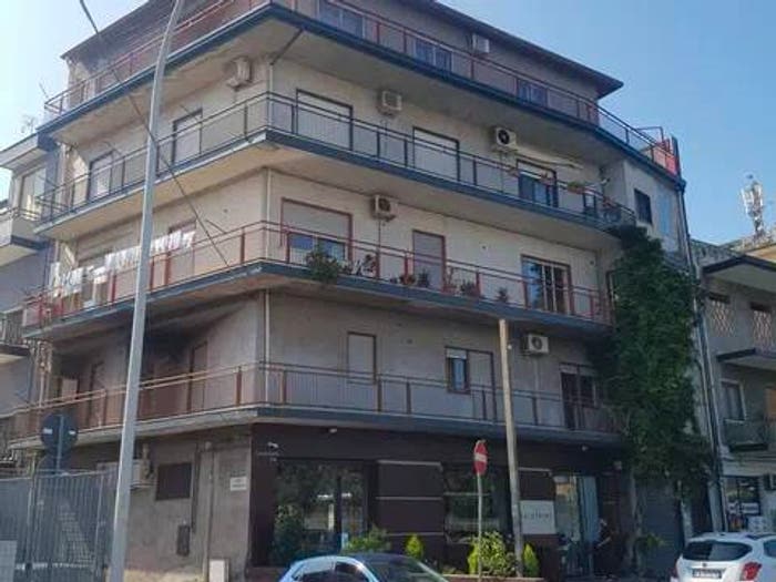 Appartamento con 6 locali in vendita in Corso Italia, Paternò