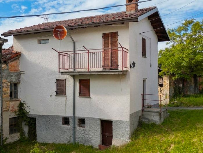 Casa con 5 locali in vendita in Frazione Remeneglia, Fabbrica Curone