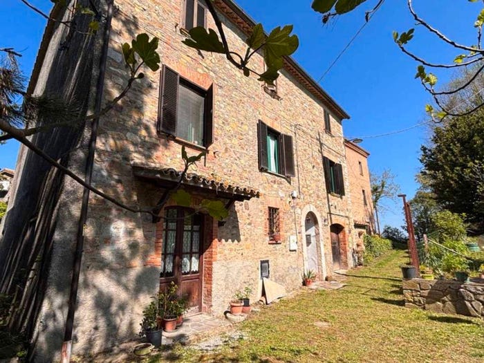 Casa con 6 locali in vendita in Via Frattaguida, Parrano