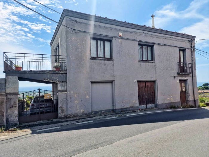 Casa quadrilocale in vendita in Via Nunziata Piedimonte, Santa Venera Portosalvo, Mascali